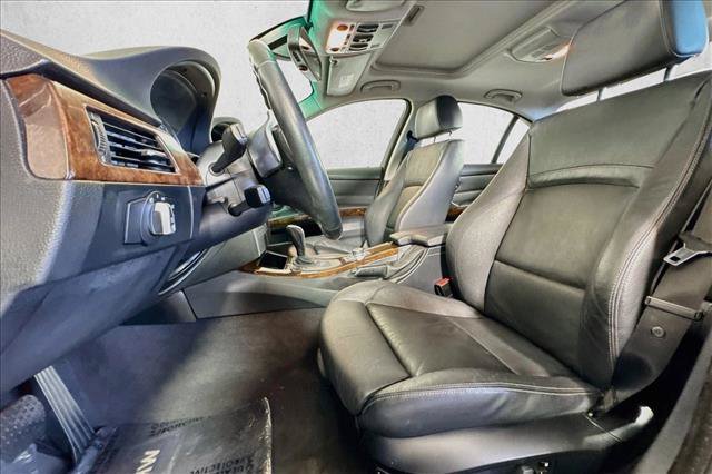 Used 2010 BMW 335i Sedan RWD image 18