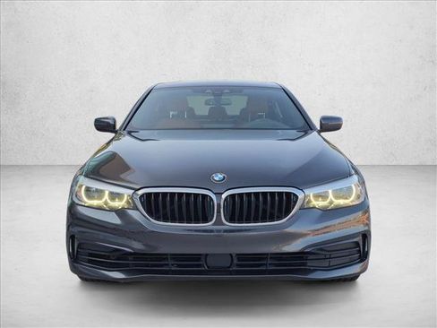 Used 2019 BMW 530e xDrive AWD/4WD image 2