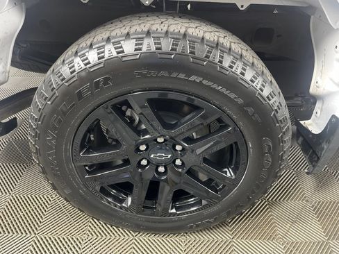 Certified 2023 Chevrolet Silverado 1500 RST AWD/4WD image 9