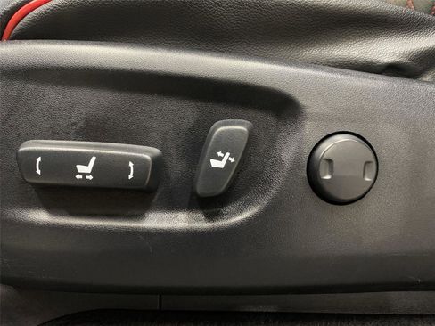 Used 2015 Toyota 4Runner SR5 image 18