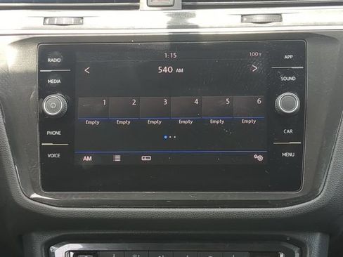 Used 2018 Volkswagen Tiguan SE FWD image 21