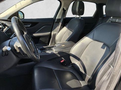 Used 2020 Jaguar F-PACE Premium AWD/4WD image 12