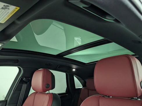 New 2026 Porsche Macan AWD/4WD image 30