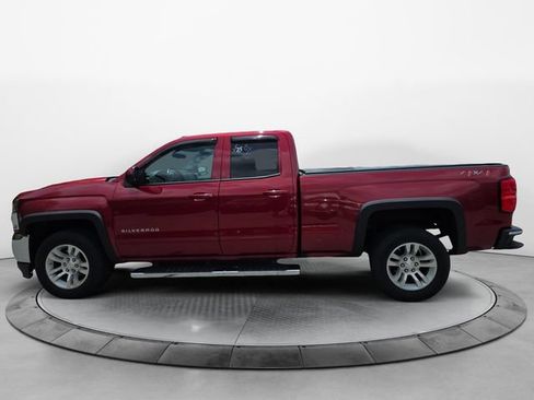 Used 2018 Chevrolet Silverado 1500 LT w/ All Star Edition AWD/4WD image 2