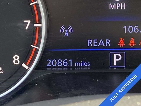 Used 2023 Nissan Altima 2.5 SV FWD image 23