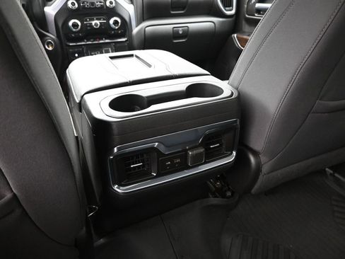 Used 2022 GMC Sierra 1500 Elevation image 24