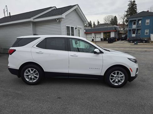 Used 2023 Chevrolet Equinox LT image 3