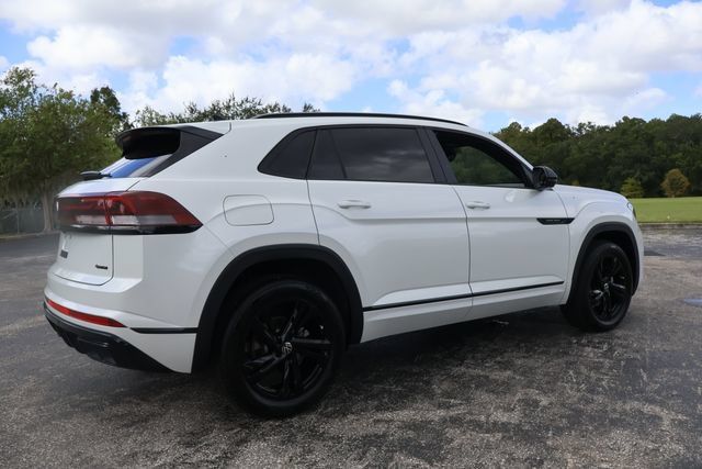 Certified 2025 Volkswagen Atlas Cross Sport SEL R-Line AWD/4WD image 8
