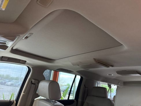 Used 2018 GMC Yukon XL Denali w/ Denali Ultimate Package image 25