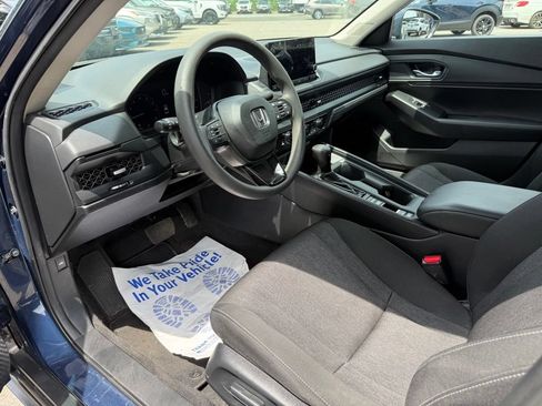 Used 2023 Honda Accord EX image 19