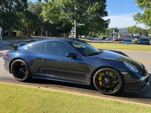 Used 2015 Porsche 911 GT3 RWD image 16