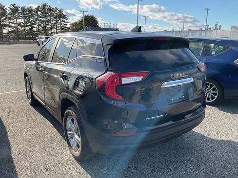 Used 2024 GMC Terrain SLE image 7