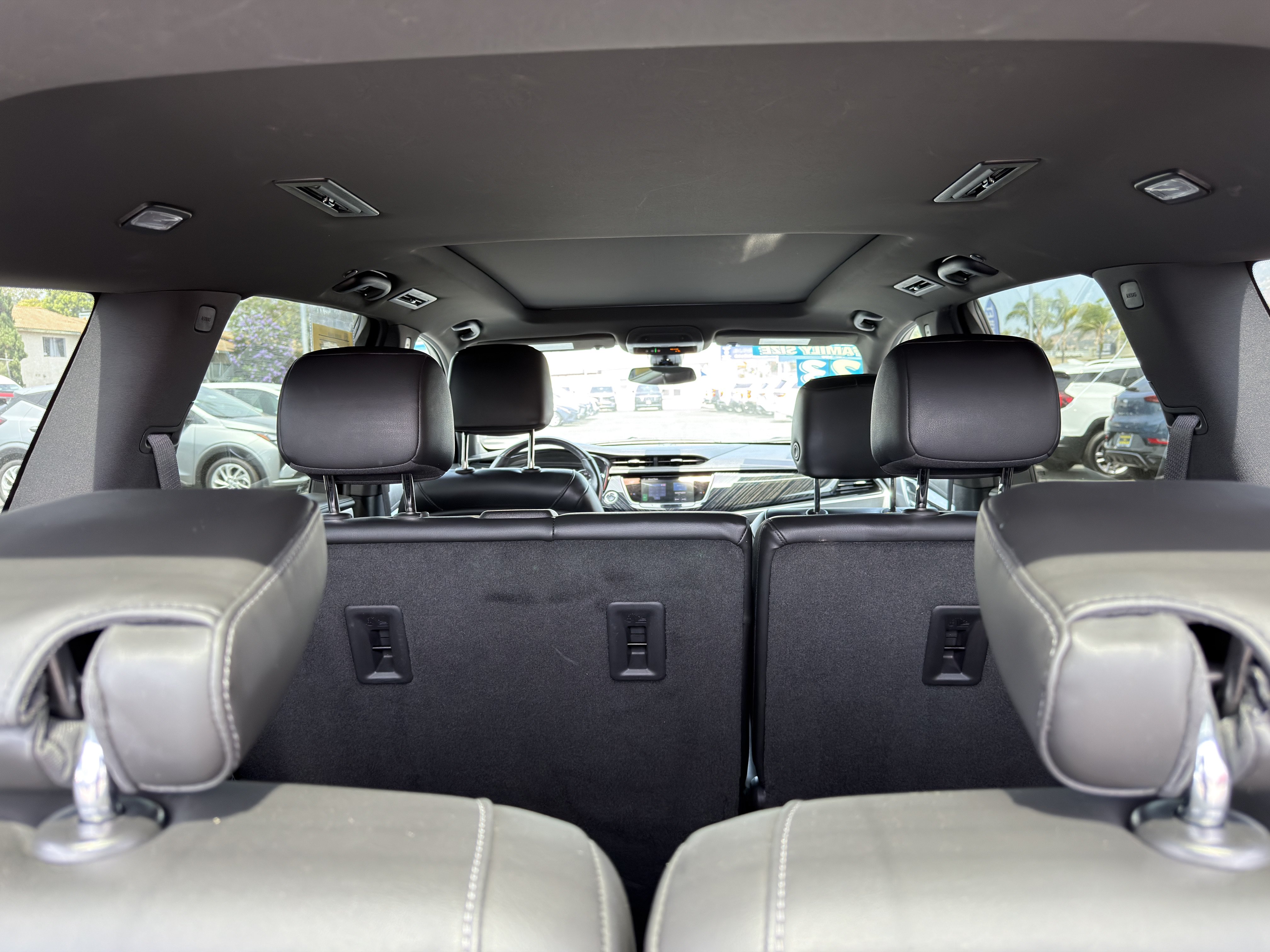 Used 2024 Cadillac XT6 Premium Luxury AWD/4WD image 17