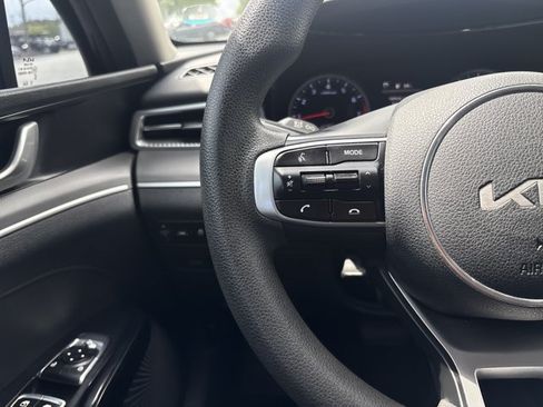 Used 2022 Kia K5 LXS FWD image 21