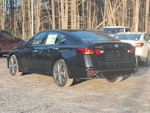 New 2025 Nissan Altima 2.5 SL image 4