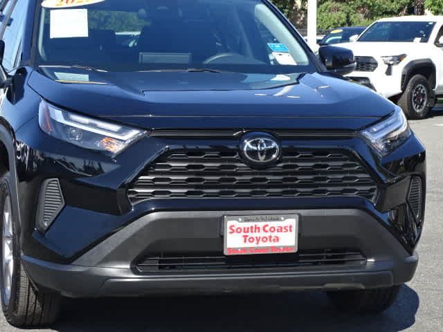 Used 2025 Toyota RAV4 XLE w/ Convenience Package FWD image 4