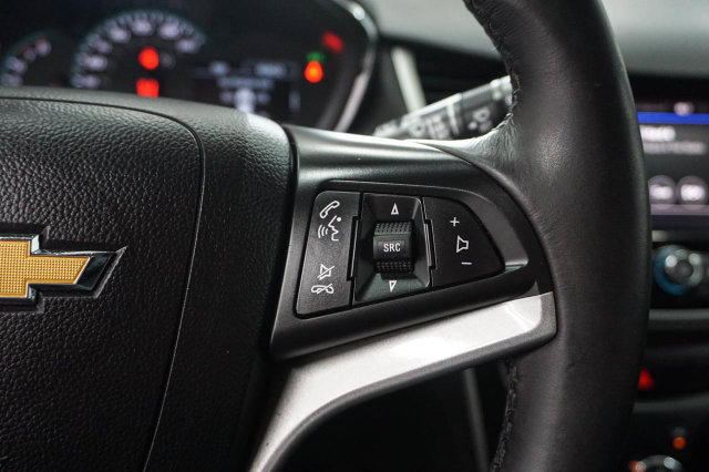 Used 2022 Chevrolet Trax LT w/ LT Convenience Package FWD image 17