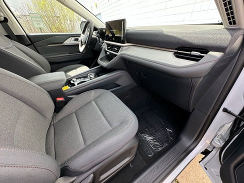 New 2026 Ford Explorer Active image 19