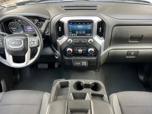 Used 2022 GMC Sierra 1500 SLE image 17
