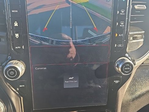 Used 2025 RAM 1500 Laramie image 40