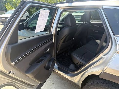 Used 2023 Hyundai Tucson SEL w/ Convenience Package AWD/4WD image 17