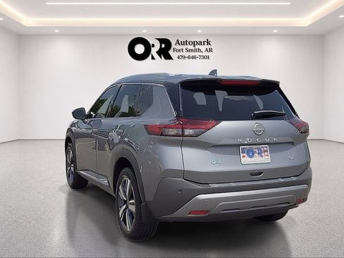 Used 2023 Nissan Rogue SL w/ SL Premium Package FWD image 4