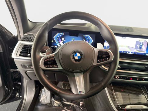 Used 2025 BMW X5 xDrive40i AWD/4WD image 44