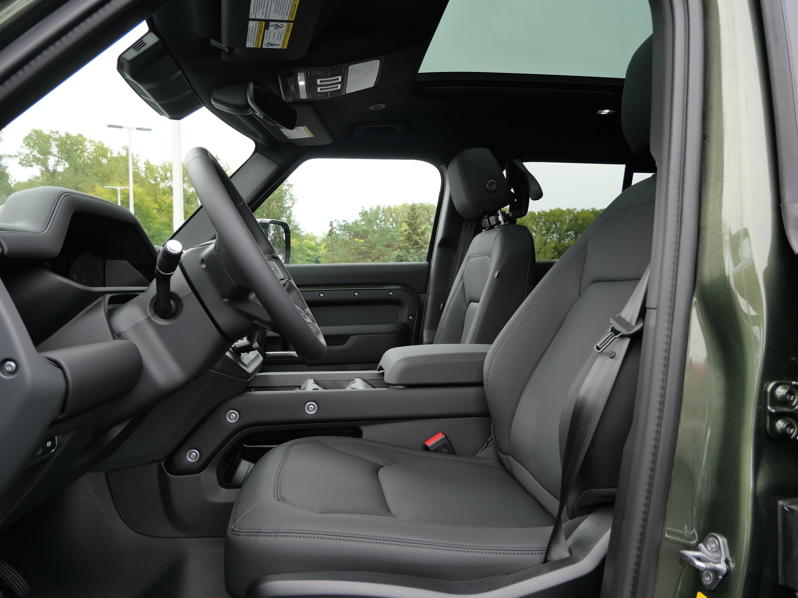 New 2026 Land Rover Defender 110 S AWD/4WD image 3