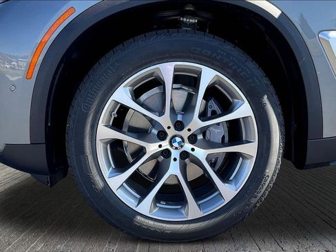 New 2026 BMW X5 xDrive40i AWD/4WD image 33