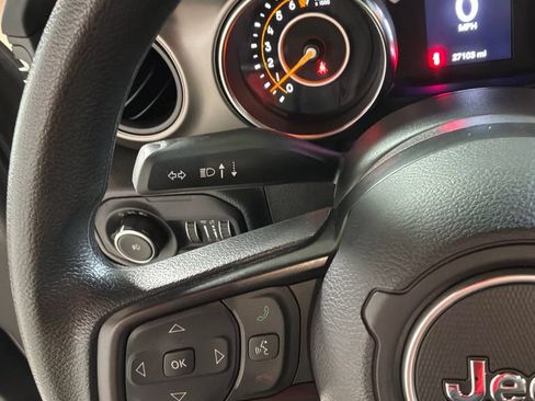 Used 2022 Jeep Wrangler Unlimited Sport AWD/4WD image 23