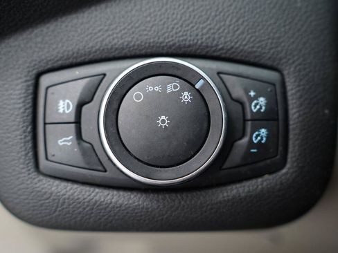 Used 2018 Ford Escape SEL FWD image 24