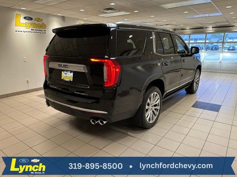Used 2022 GMC Yukon Denali w/ Denali Premium Package AWD/4WD image 31