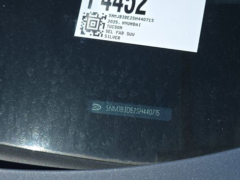 Used 2025 Hyundai Tucson SEL image 3