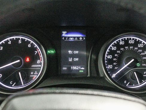 Certified 2024 Toyota Camry SE FWD image 24