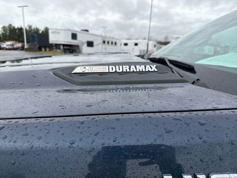 Used 2020 Chevrolet Silverado 2500 High Country w/ Technology Package image 11