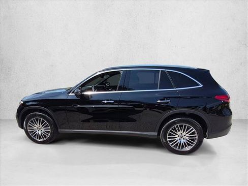 Used 2026 Mercedes-Benz GLC 300 image 9