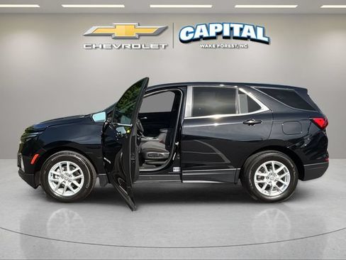Used 2024 Chevrolet Equinox LT FWD image 9