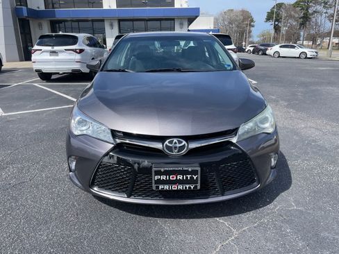 Used 2015 Toyota Camry SE image 8