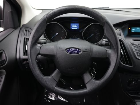 Used 2014 Ford Focus S FWD image 23