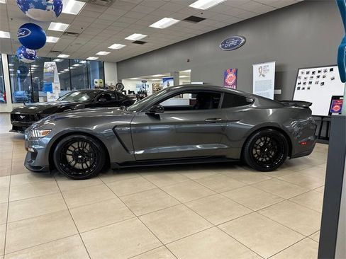 Used 2017 Ford Mustang Shelby GT350 w/ Electronics Package image 4