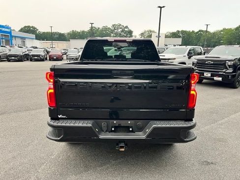 Used 2022 Chevrolet Silverado 1500 Custom w/ LPO, Dark Essentials Package AWD/4WD image 11