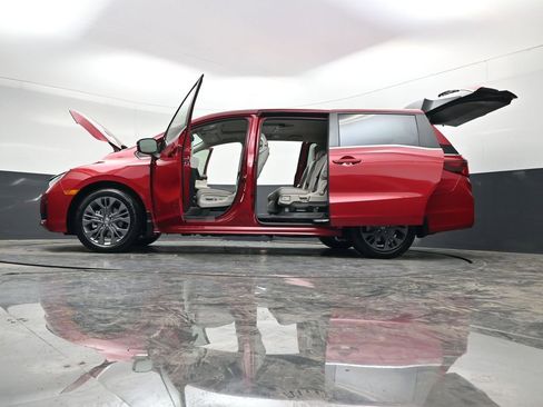 Used 2026 Honda Odyssey Touring image 61