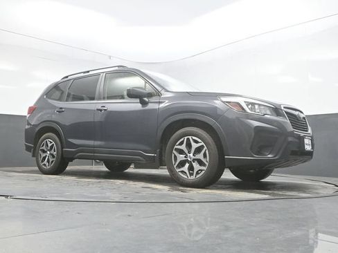 Used 2020 Subaru Forester Premium AWD/4WD image 33