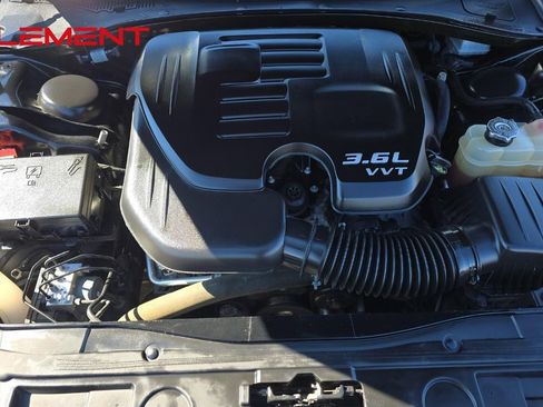 Used 2021 Chrysler 300 Touring image 21