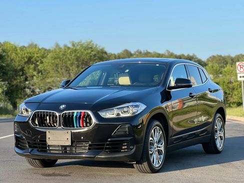 Used 2022 BMW X2 xDrive28i w/ Convenience Package AWD/4WD image 1