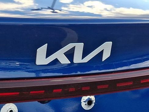 Used 2022 Kia Forte LXS w/ LXS Technology Package FWD image 35