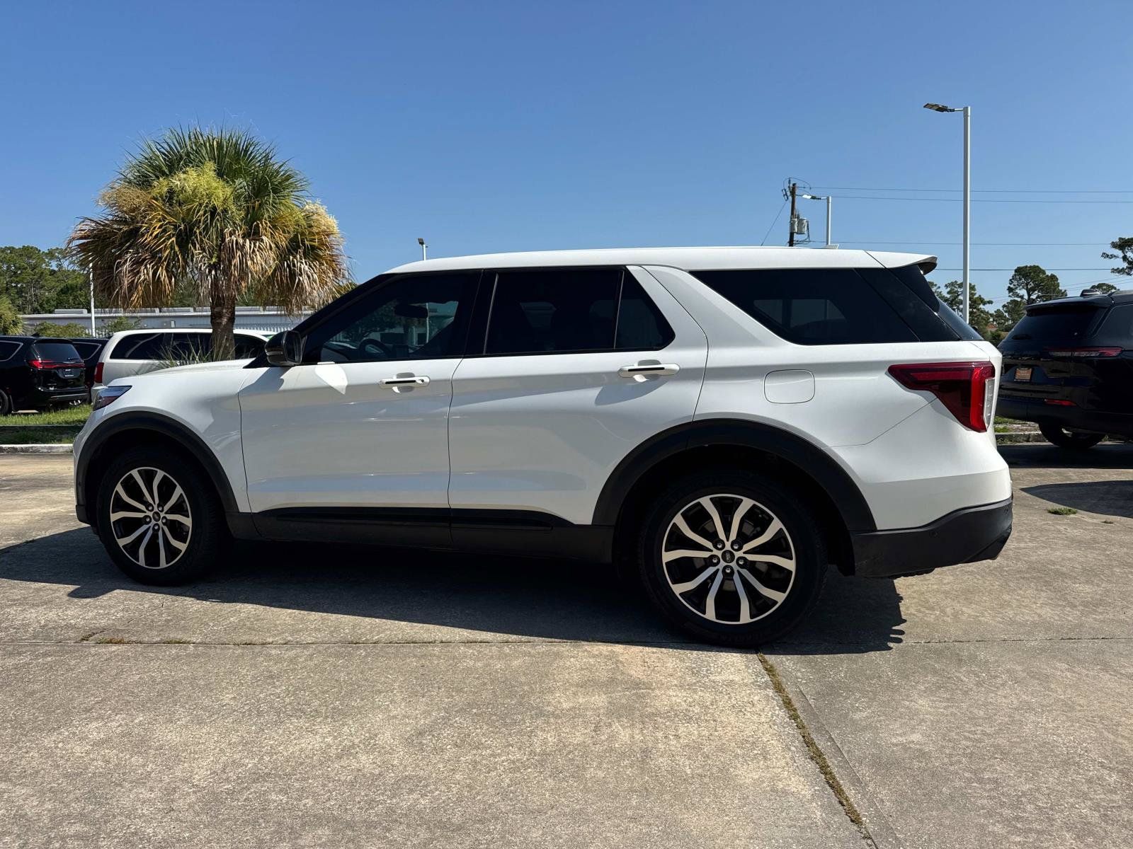 Used 2021 Ford Explorer ST w/ Equipment Group 401A AWD/4WD image 5
