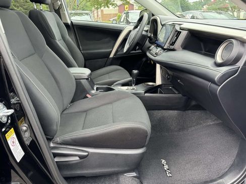Used 2014 Toyota RAV4 XLE AWD/4WD image 14