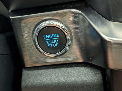 Used 2023 Ford F250 Lariat w/ Lariat Ultimate Package AWD/4WD image 24