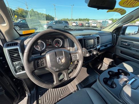 Used 2016 RAM 1500 Classic SLT image 10